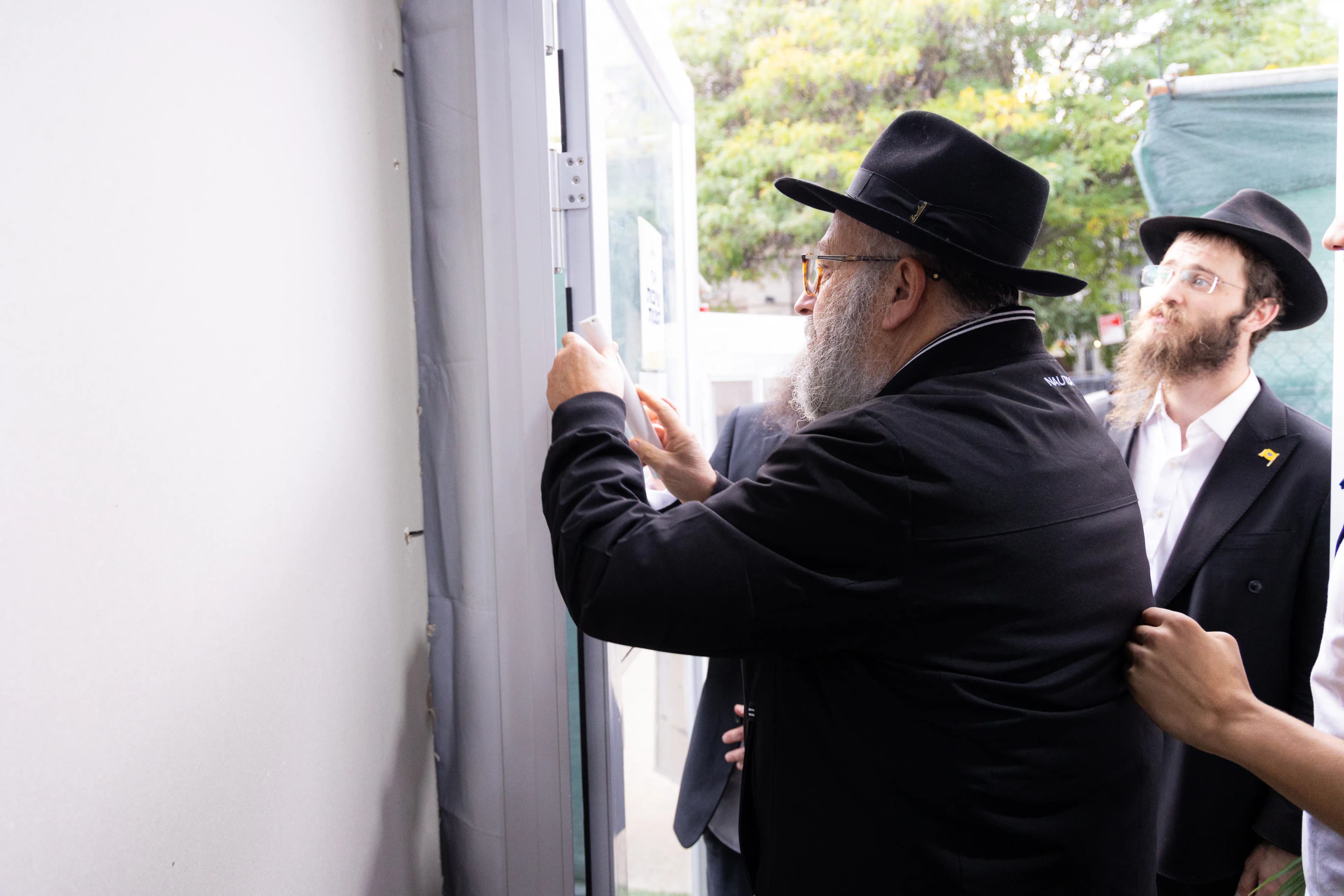 עמדת השומר בכניסה